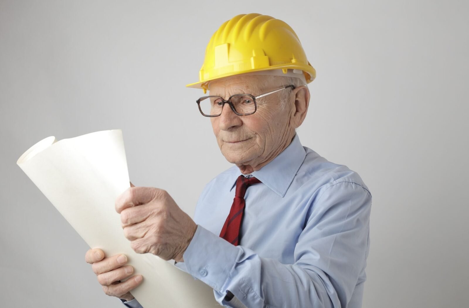 Architekten bei modernen Bauprojekten